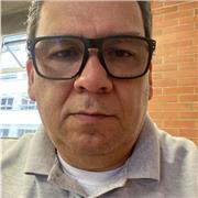 Profesor que comparte asesoría de grado
